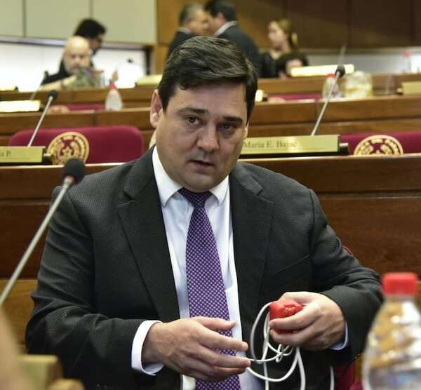 Video: en horas decisivas para Estados Unidos, Buzarquis se refiere a sanciones contra Cartes y lanza advertencia a Peña  - Nacionales - ABC Color