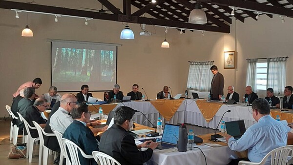 CEP elige nuevas autoridades y trabaja en la carta pastoral