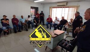 Transportistas de encomiendas acuerdan viajar en convoy para reforzar la escolta policial