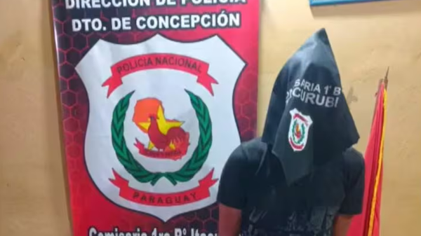 Hombre no aceptó la ruptura, apuñaló a su pareja y fue detenido - Noticiero Paraguay