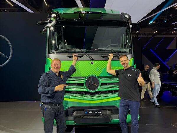 Mercedes-Benz presenta nuevos camiones y servicios en Fenatran 2024