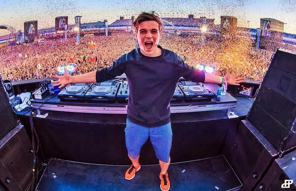 Martin Garrix desembarca en el Puerto de Asunción | Cultura y Espectáculos | 5Días