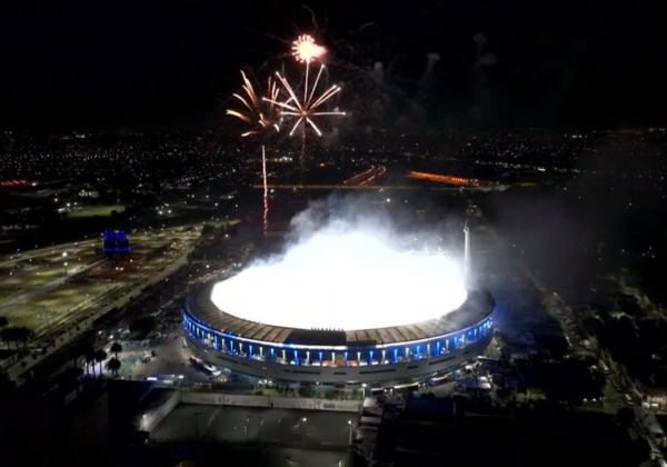 Por uso de pirotecnia en el partido Racing vs Corinthians, el Cilindro de Avellaneda es clausurado - 1000 Noticias