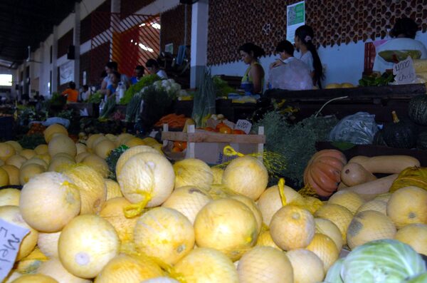 Golpe al bolsillo en CDE: Canasta familiar acumula inflación del 7,84% - La Clave