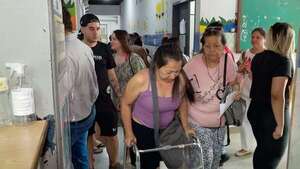 Promesa incumplida: “La gente sigue sin estar mejor y sin tener plata en el bolsillo” - Política - ABC Color