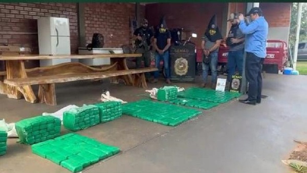 Piden prisión de dos supuestos narcotraficantes detenidos en Cerro Guy