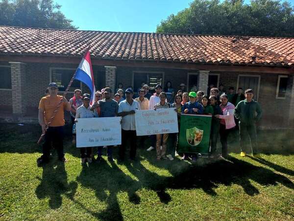 25 de Diciembre: suspenden actividades académicas por falta de docente - Nacionales - ABC Color