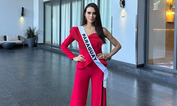 [VIDEO] Nuestra Miss Universo sorprende al mundo contando que lee diez libros al mes