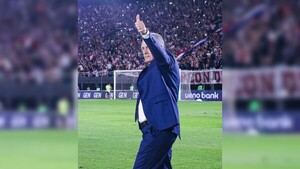 Alfaro dio su lista de 26 convocados del exterior para integrar la Albirroja