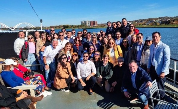 Tour por EEUU: "con esto colaboramos con el odio que nos tienen" - 1000 Noticias