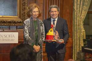 La reina Sofía entregó premio en Nueva York y recaudó fondos para los afectados por DANA - Gente - ABC Color
