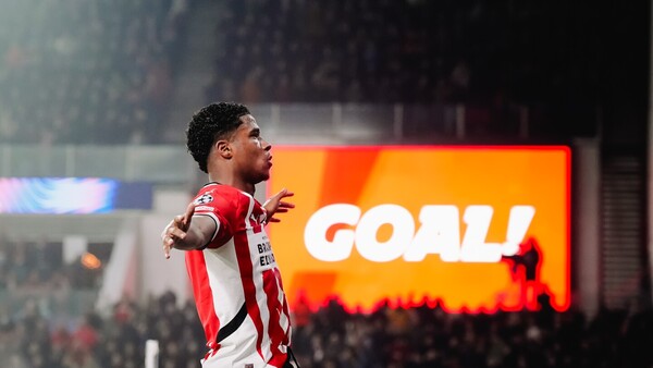El PSV vapulea al Girona
