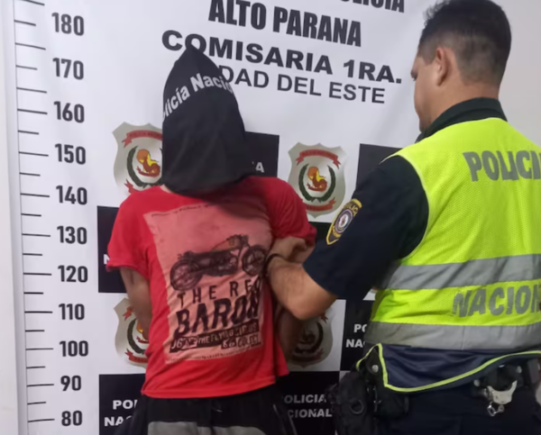 Capturan a brasileño con furgón robado en Ciudad del Este