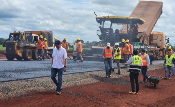Misión de la CAF verifica el avance de las obras en Puerto Indio