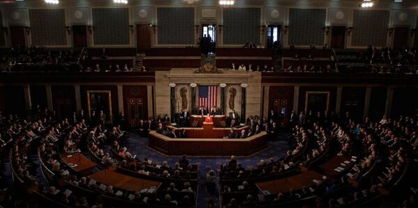Republicanos logran esperado avance en batalla por control del Congreso de EEUU