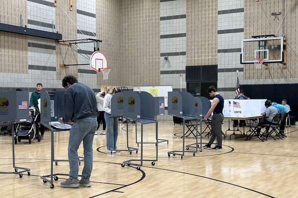 Aumenta trece puntos el porcentaje de votantes latinos a favor de Trump, según encuesta - Mundo - ABC Color