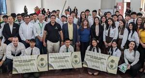 Premian a ganadores de concurso ambiental en Pilar
