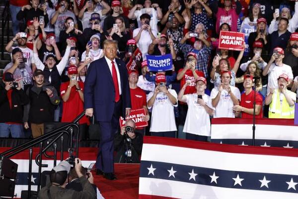 Elecciones en Estados Unidos: Donald Trump consolida su triunfo en estados clave y ya se proclamó ganador - .::Agencia IP::.