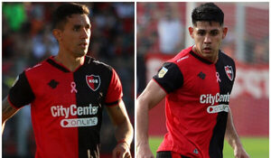 Versus / Hinchas de Newell's tiran "mala vibra" a los albirrojos Saúl Salcedo y Gustavo Velázquez