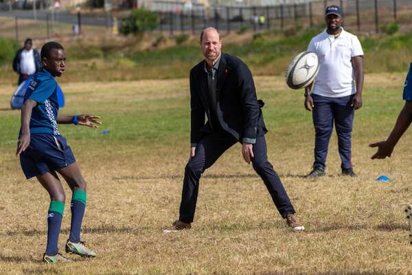 William de Inglaterra comparte con jóvenes líderes climáticos y juega rugby en Sudáfrica - Gente - ABC Color