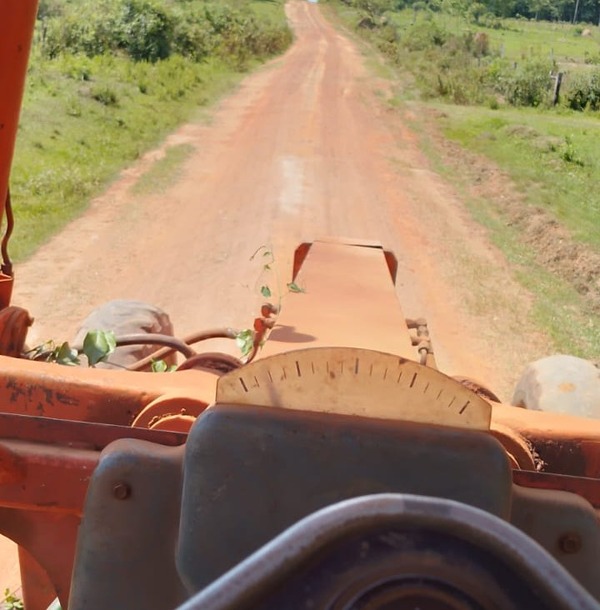 Unos 2.300 habitantes acceden a la mejora de más de 64 kms de caminos en el segundo departamento - .::Agencia IP::.