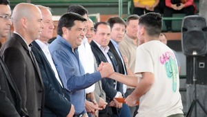 EBY cumplirá con el segundo desembolso de becas universitarias en Itapúa