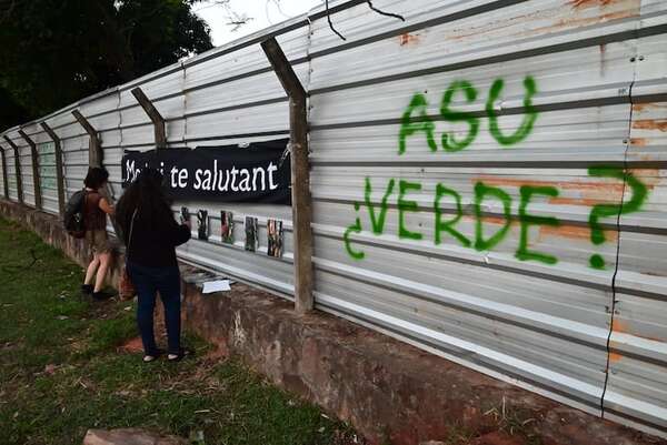 Dolorosa imagen: así quedó el ahora exbosque San Vicente - Nacionales - ABC Color