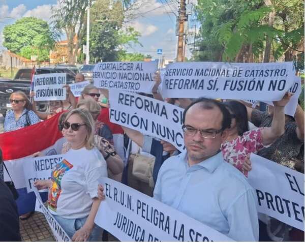 Registro Unificado: estudiantes de la UNA, con fuertes críticas al proyecto - Nacionales - ABC Color