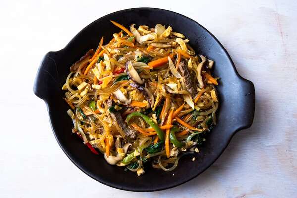 Fideos de arroz fritos con cerdo: paso a paso para que te salga perfecto - Gastronomía - ABC Color