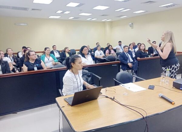 Capacitación en Comunicación Asertiva en Pilar