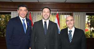 La Nación / Declaran ciudadanos ilustres de Asunción al Dr. Gustavo González Morel y a Víctor Ríos