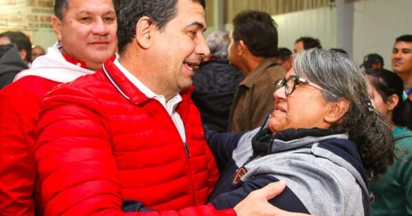 Velázquez trabaja de un acercamiento "coyuntural" con el cartismo pero no se pasaría al oficialismo