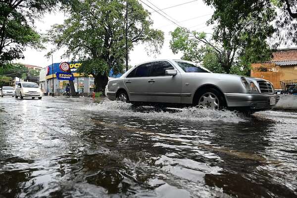 Video: caos y raudales en Asunción y Central, estos son los puntos críticos - Clima - ABC Color