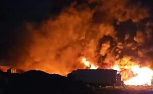 Incendio de grandes proporciones arrasa con fábrica en Minga Guazú