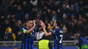 El Inter aprovecha el descuido de Merino