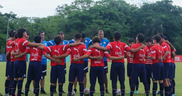 Inició un nuevo microciclo de entrenamientos en el CARDE | Asociación Paraguaya de Fútbol