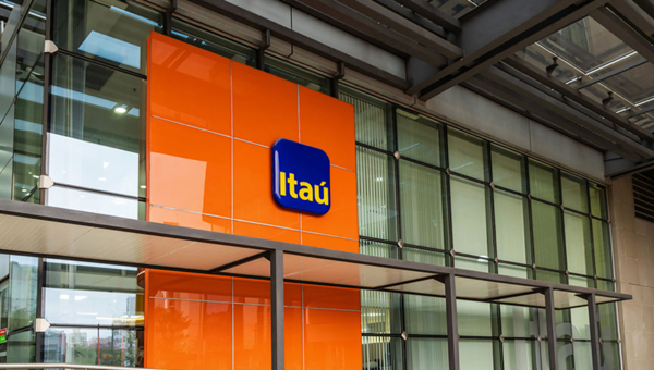 Itaú Unibanco cierra el tercer trimestre con un beneficio de R$10,7 mil millones (crecimiento del 18% impulsado por créditos y servicios)