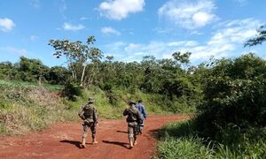 Buscan a arriero tarova que se llevó a sus hijas por tierra y agua