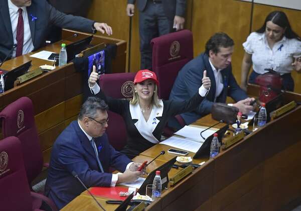 Médicos que operaron a Milan ganan menos que “nepobabies” - Política - ABC Color