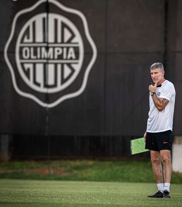 Día festivo en la Villa Olimpia - Fútbol - ABC Color