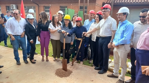 Se inician obras en el área de quirófano del hospital regional de Pedro Juan - .::Agencia IP::.