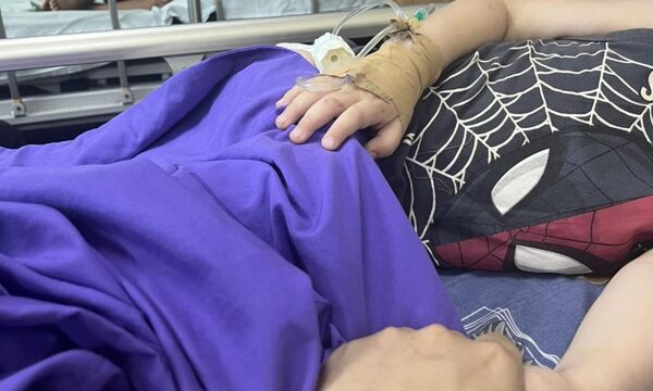 Área de internados infantil sin aire acondicionado en Hospital Regional de CDE