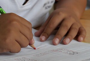 MEC recordó prohibición de denegar derecho a rendir exámenes por impago de cuotas - 1000 Noticias