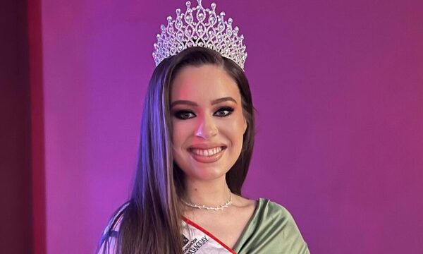 ¡Miss se pone a vender rifas para llegar a ser Miss Paraguay!