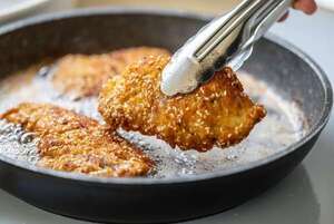 Aprendé a hacer pollo apanado con parmesano y romero - Gastronomía - ABC Color