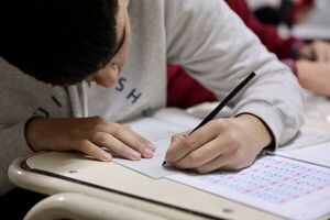 Colegios privados no pueden negar exámenes por falta de pago de cuotas - trece