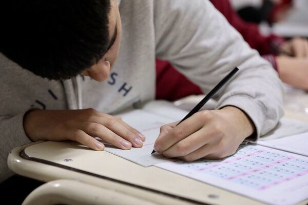 Colegios privados no pueden negar exámenes por falta de pago de cuotas - trece