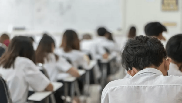 ¿Colegios privados pueden prohibir examen por falta de pago de cuotas?