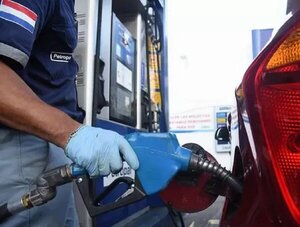 Analista financiero: "es mejor comprar directamente al productor de combustible” · Radio Monumental 1080 AM