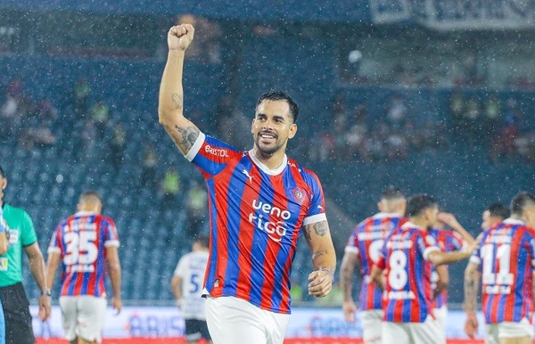 Cristian Javier Báez renueva su contrato con Cerro Porteño